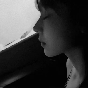 云悠悠爆❌喷水自慰爽
